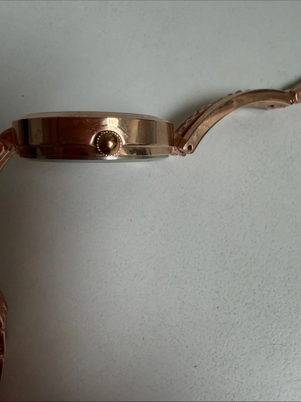 Elegant Women's Rose Gold Bracelet Watch with Crystal Accents needs battery